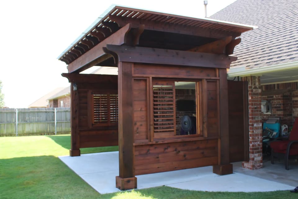 Pergola after staining, second view